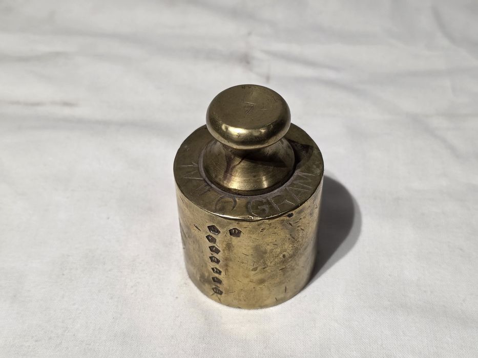 Odważnik mosiężny 1kg 1914r.