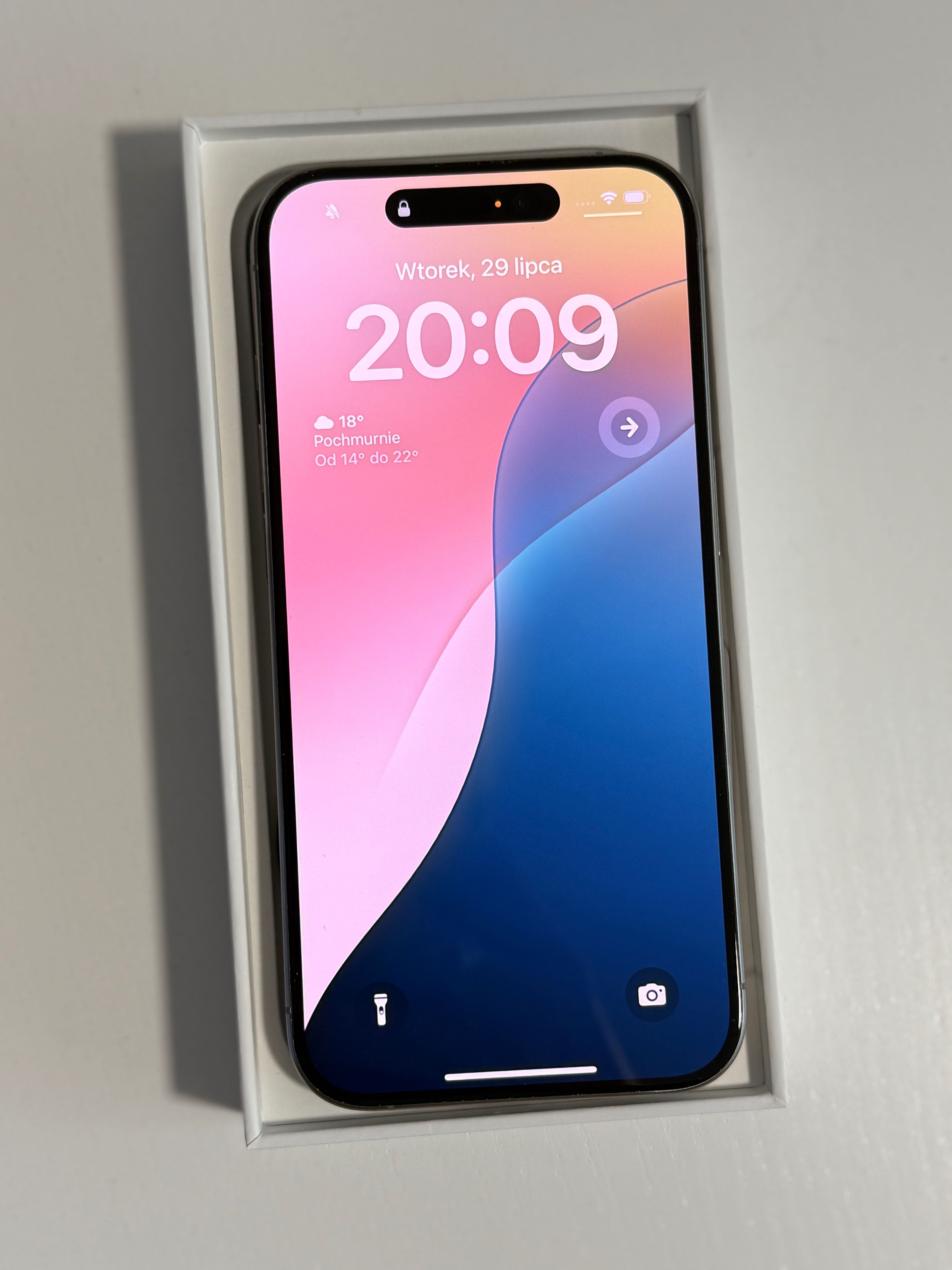 iPhone 15 Pro 256 GB – Natural Titanium