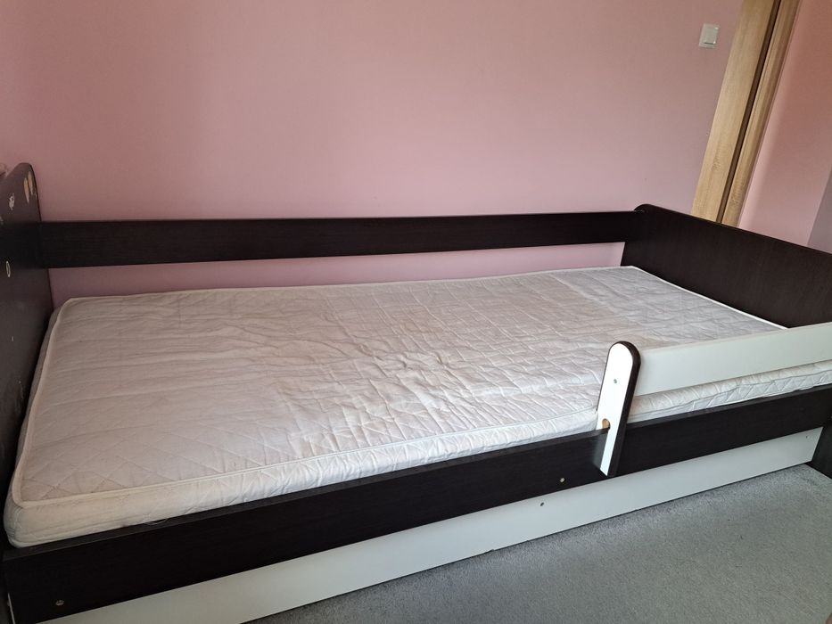 Łóżko dla dziecka i młodzieżowe 200x90