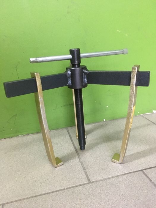 Ściągacz trójramienny 300mm do łożysk przesuwny Hefajstos