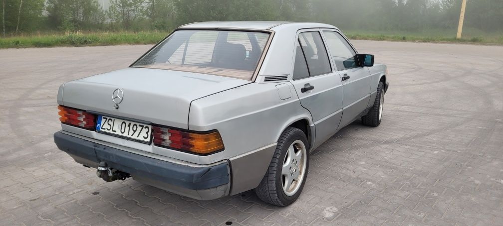 Mercedes 190E w201