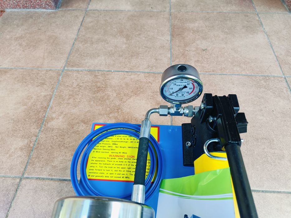 Zakuwarka węży przewodów hydraulicznych z Niemiec zaciskarka prasa mob