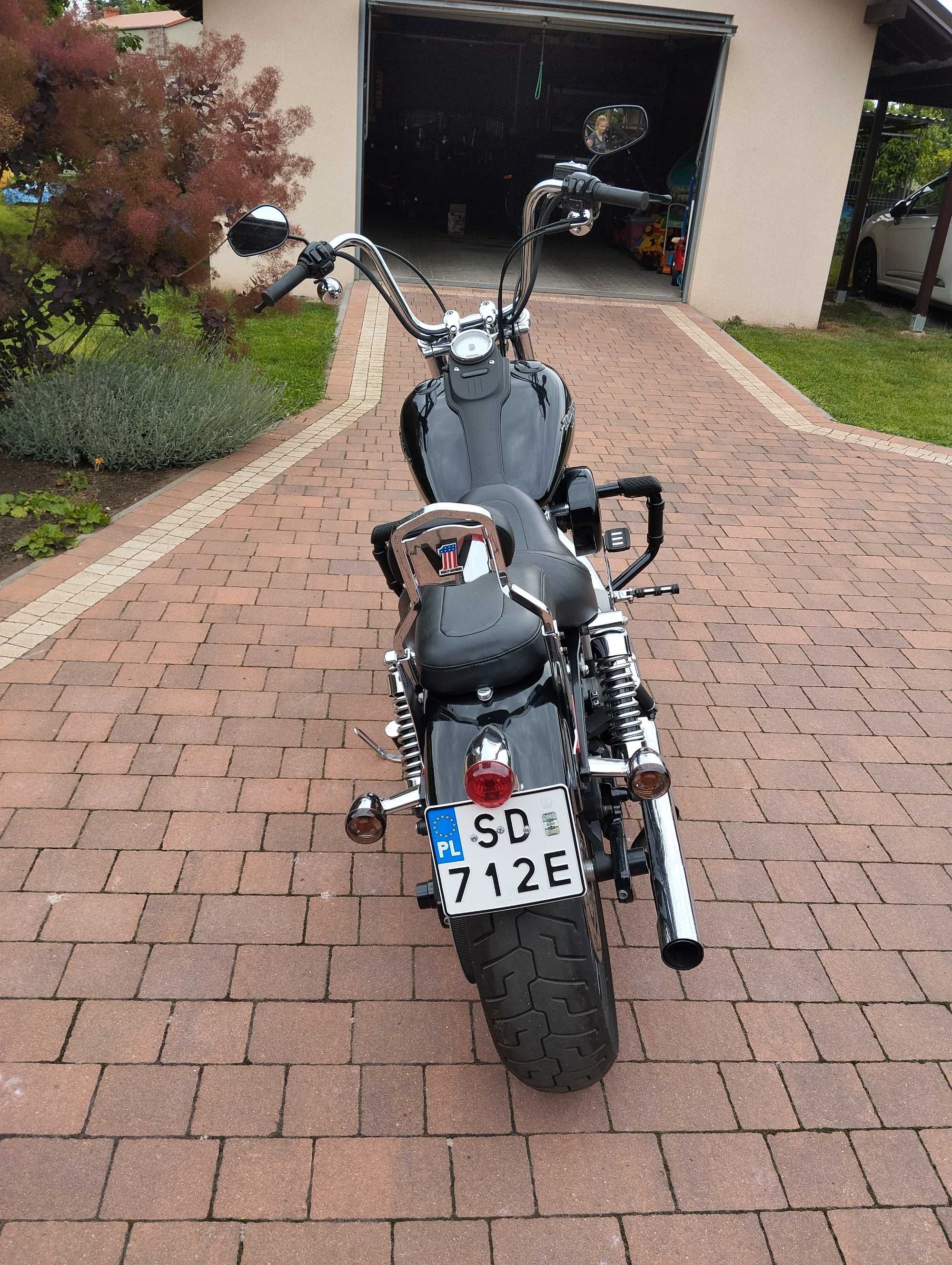 Harley-Davidson Dyna Street Bob FXDB