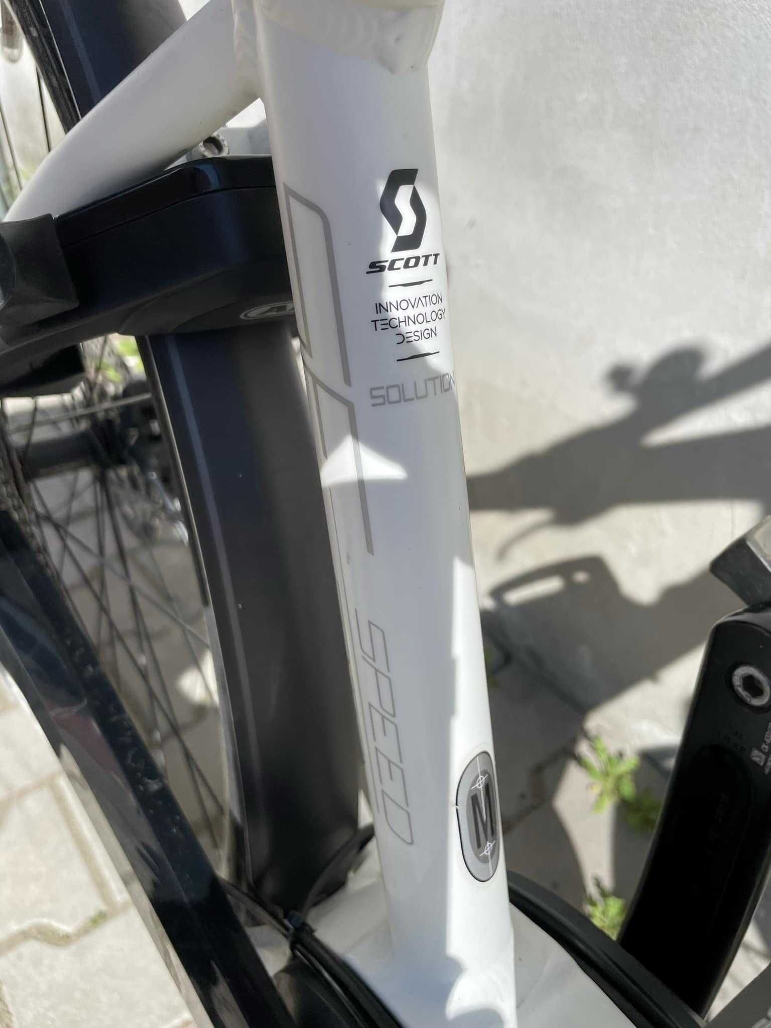 Rower Elektryczny SCOTT E-SUB TOUR Deore 10 Bosch performance line