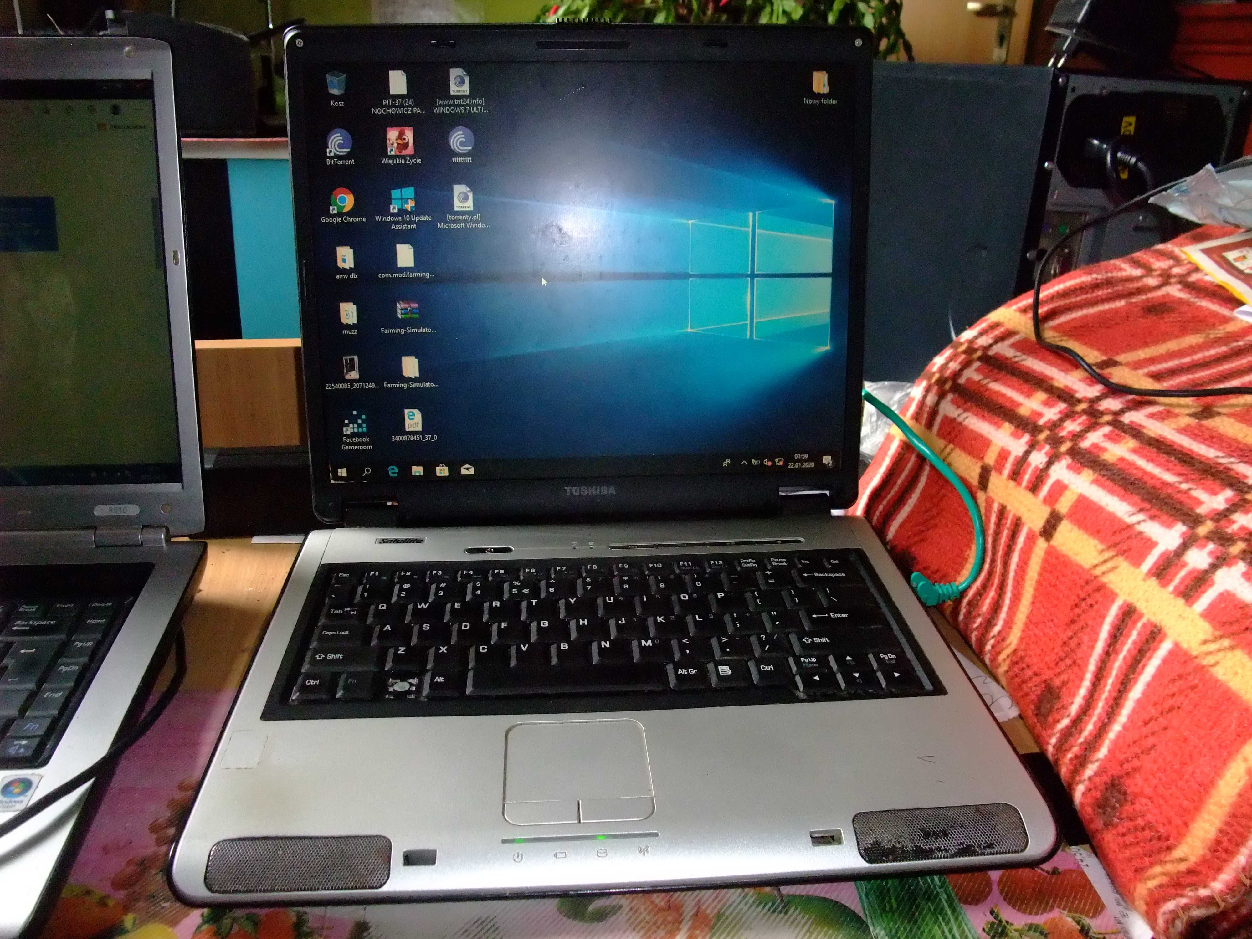 Laptop; Samsung R540 i3, Toshiba Satelite L100-112