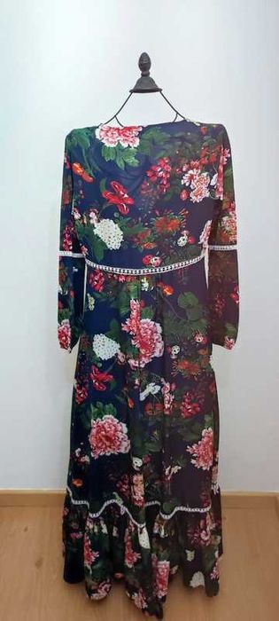 Vestido comprido florido