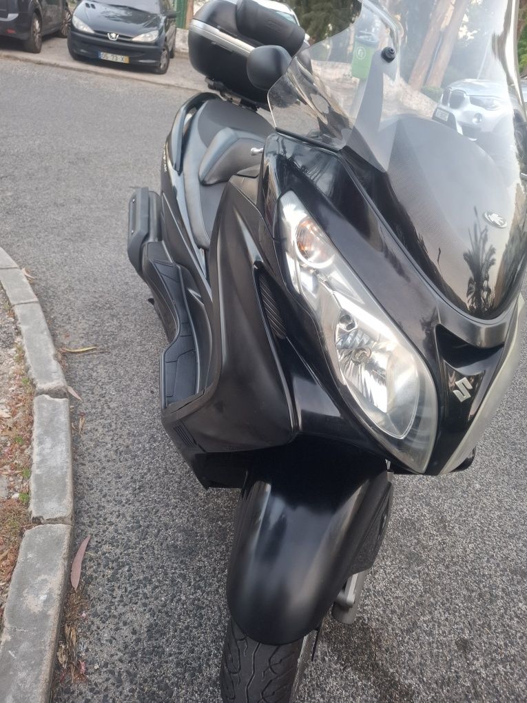Suzuki burgman 400