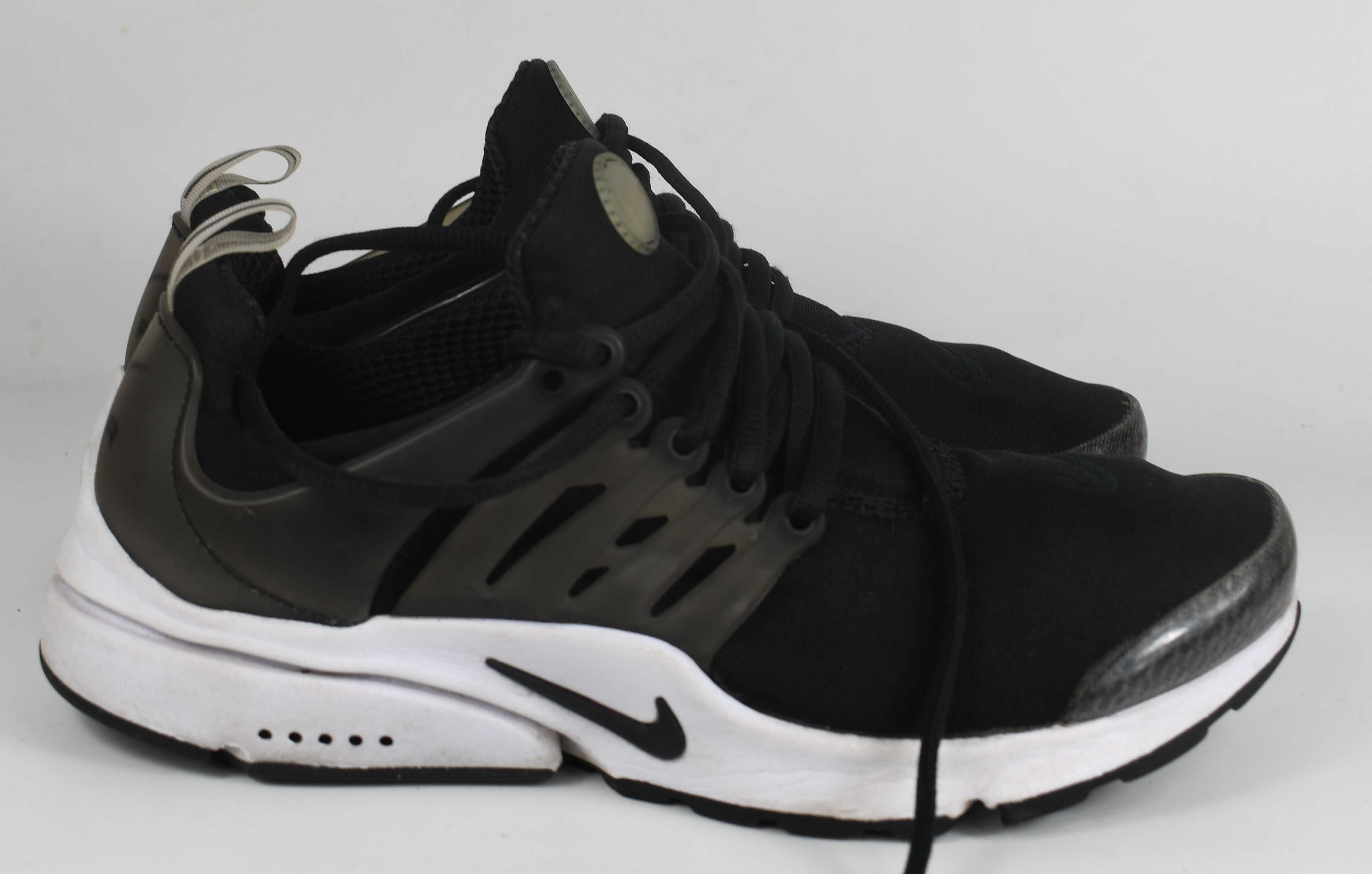 Używane z wadą Nike  Air Presto CT3550 rozmiar 40