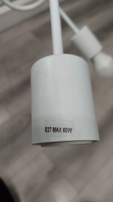 Lampa biała! Zadbana!!!