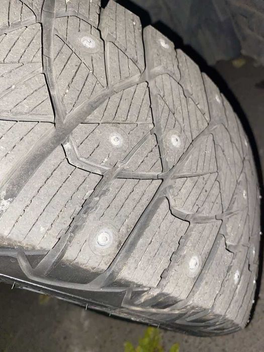 205/55/16 Goodyear Ultra Grip 600. Шип. Зима