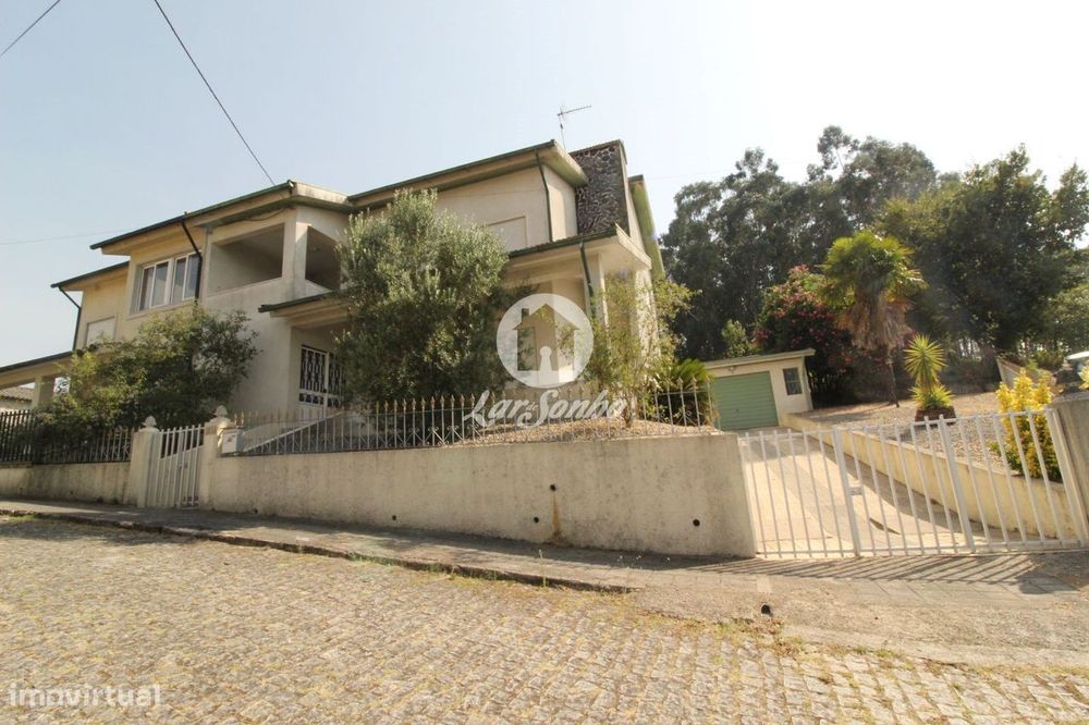 Moradia geminada pronta a habitar Antime, Fafe