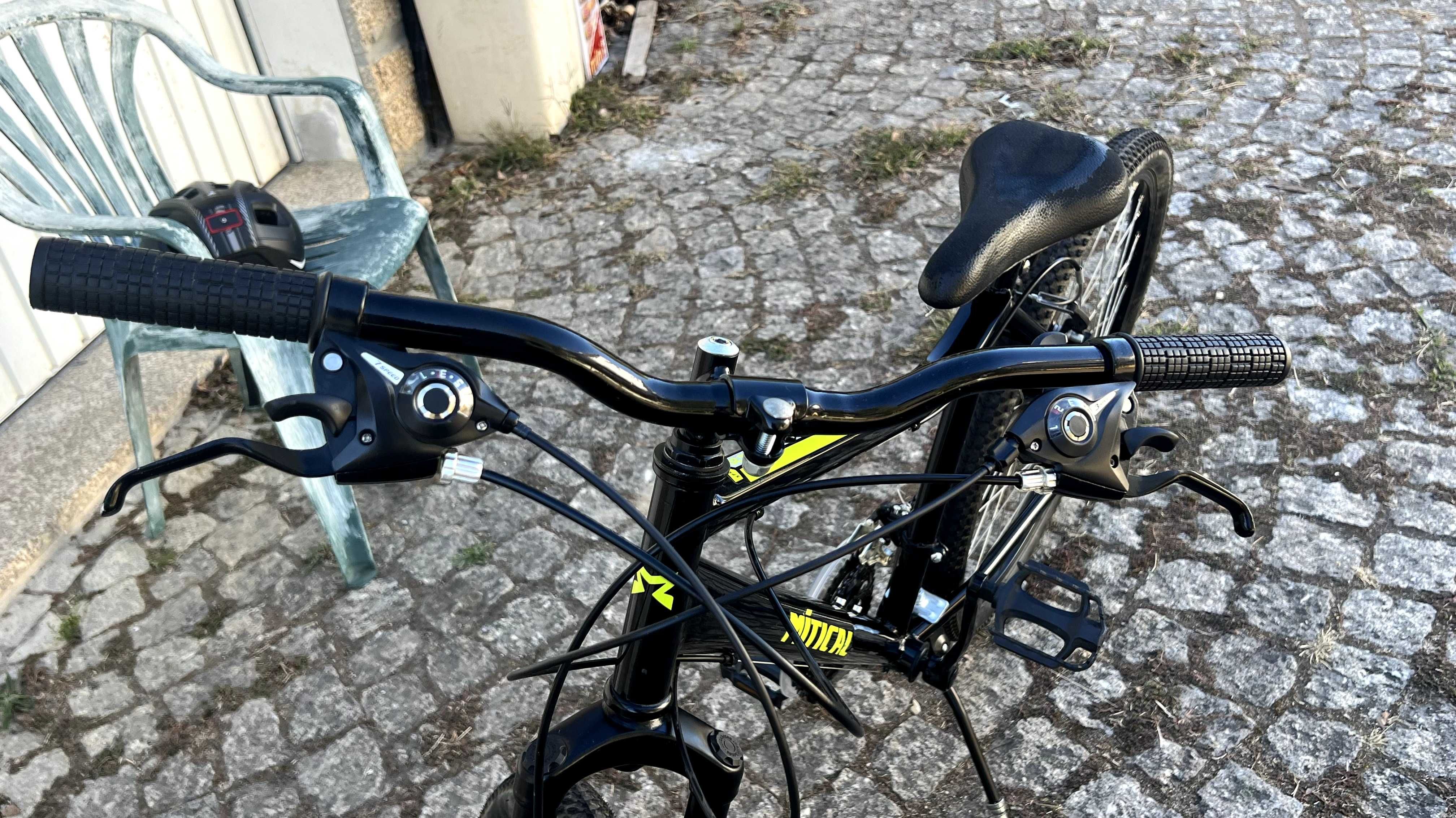 Neatly used City Bicycle