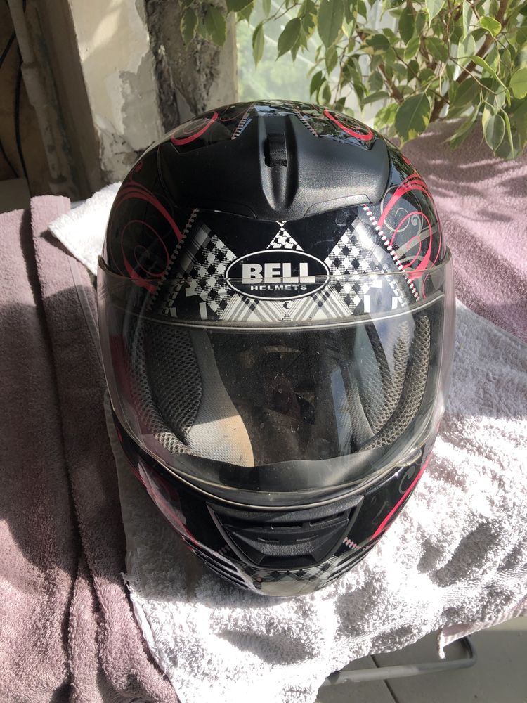 Шолом Bell helmets