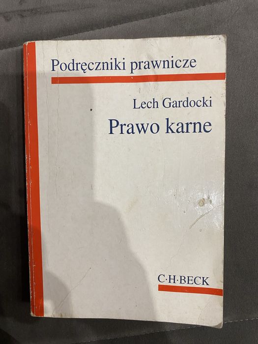 Prawo karne podręczniki prawnicze
