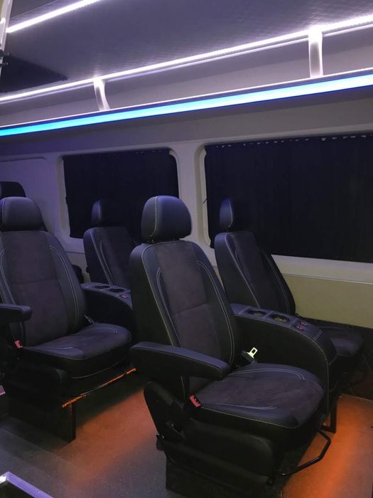 Обшивка салона авто Обшивка сидений Переоборудование микроавтобусов