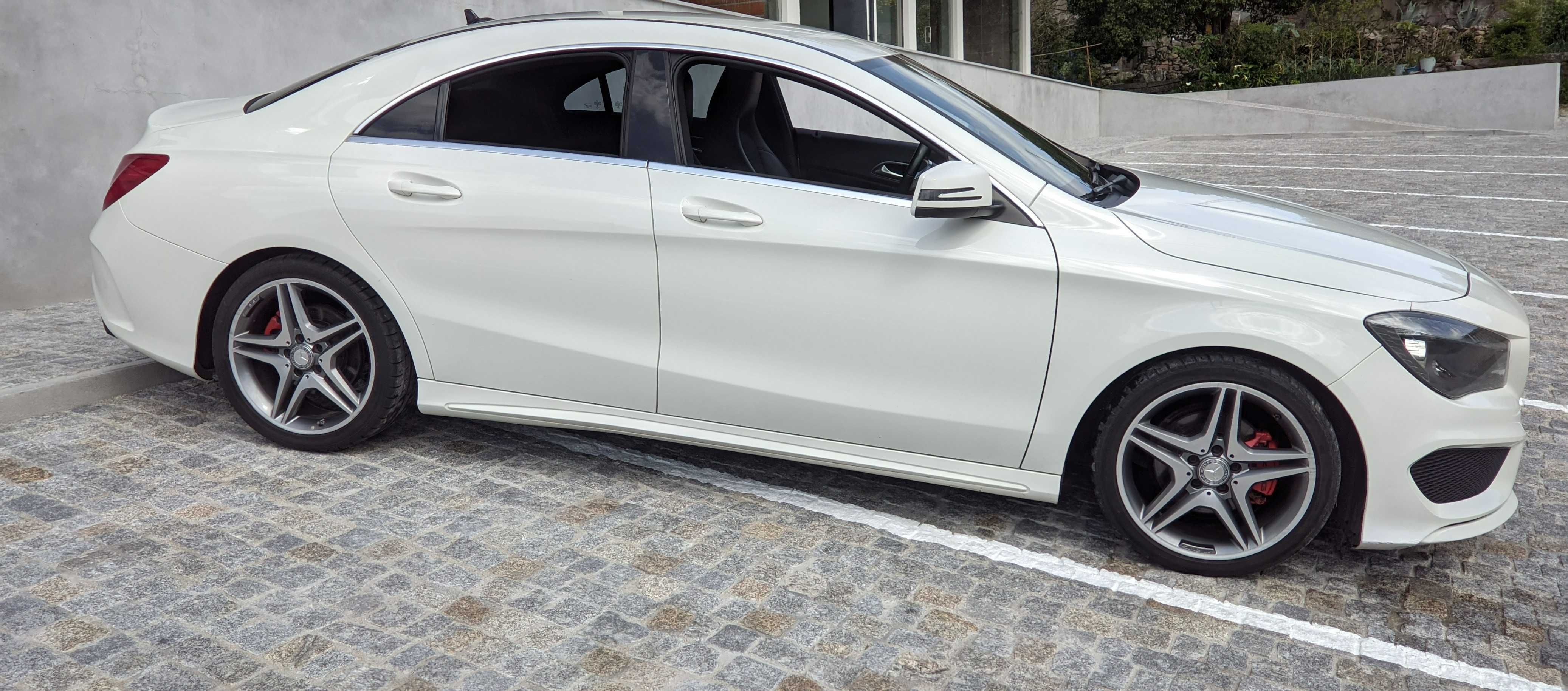 Mercedes- Benz CLA 180 d AMG Line