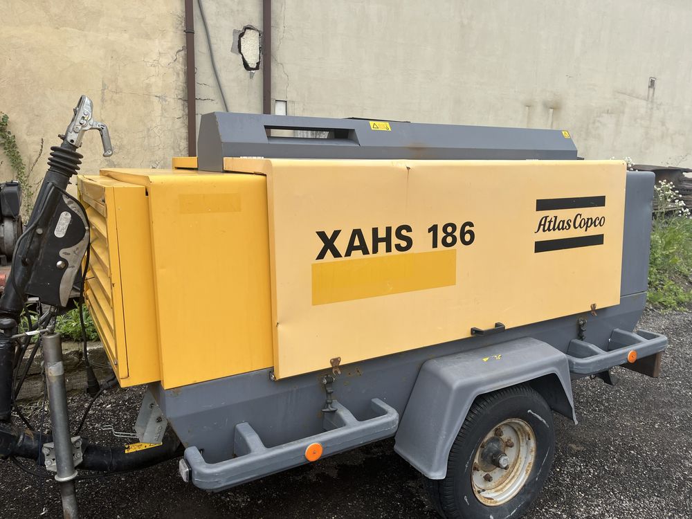 Kompresor sprężarka  Atlas Copco XAHS rok 14