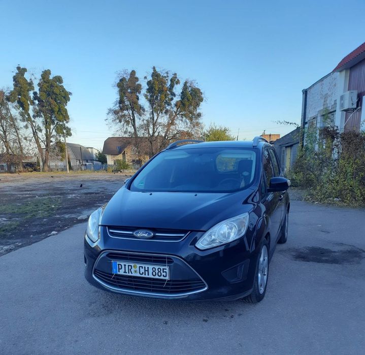 Продам Ford Grand C-max
