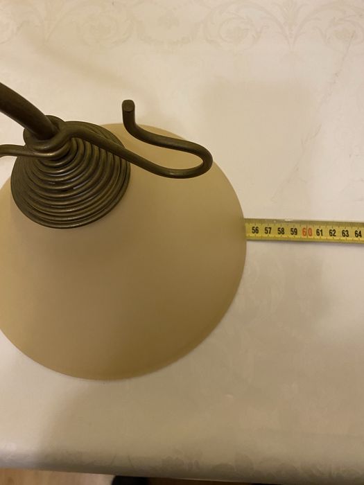 Lampa sufitowa kremowe klosze