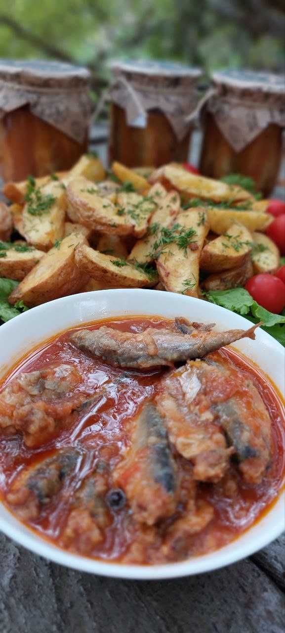 Рыбная консерва.Бычки.Салака.Килька.Рыбная консерва в томате.