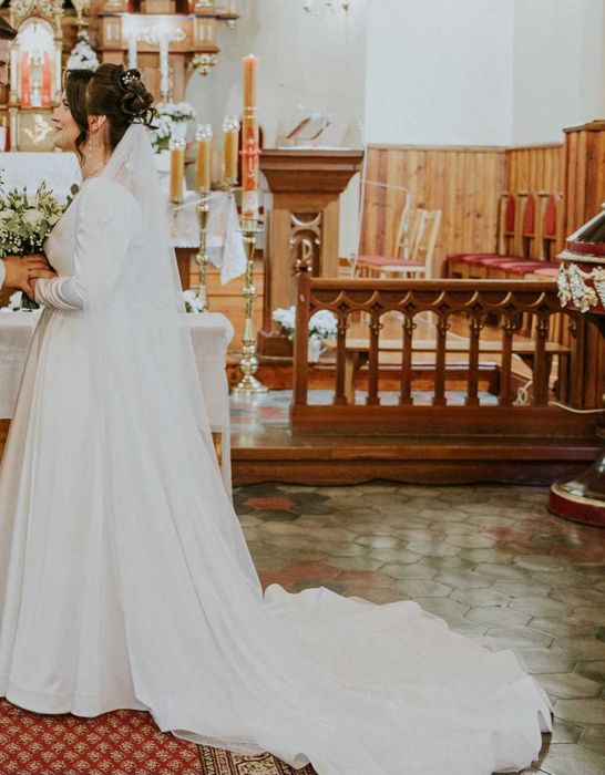 Suknia ślubna z odpinanym trenem rozmiar 38/40