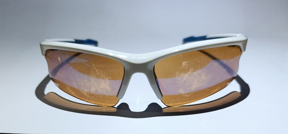 Спортивні окуляри                                
Продам стильні спорт