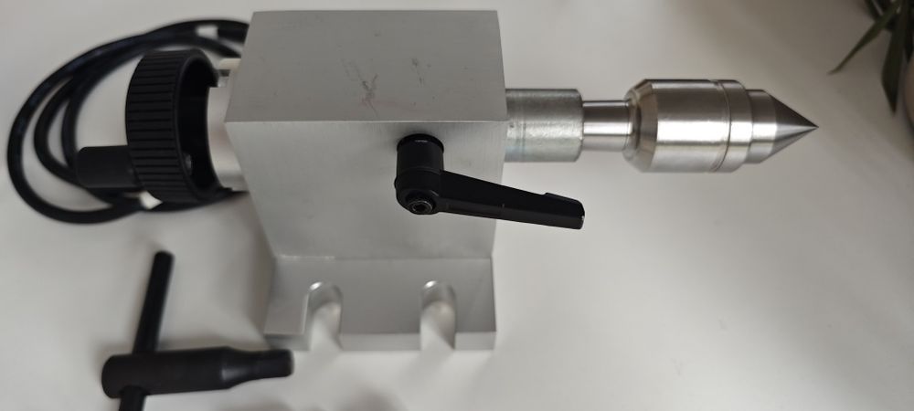 Czwarta Oś CNC Obrotowa Zestaw do frezarki, jak nowa, uchwyt 80mm
