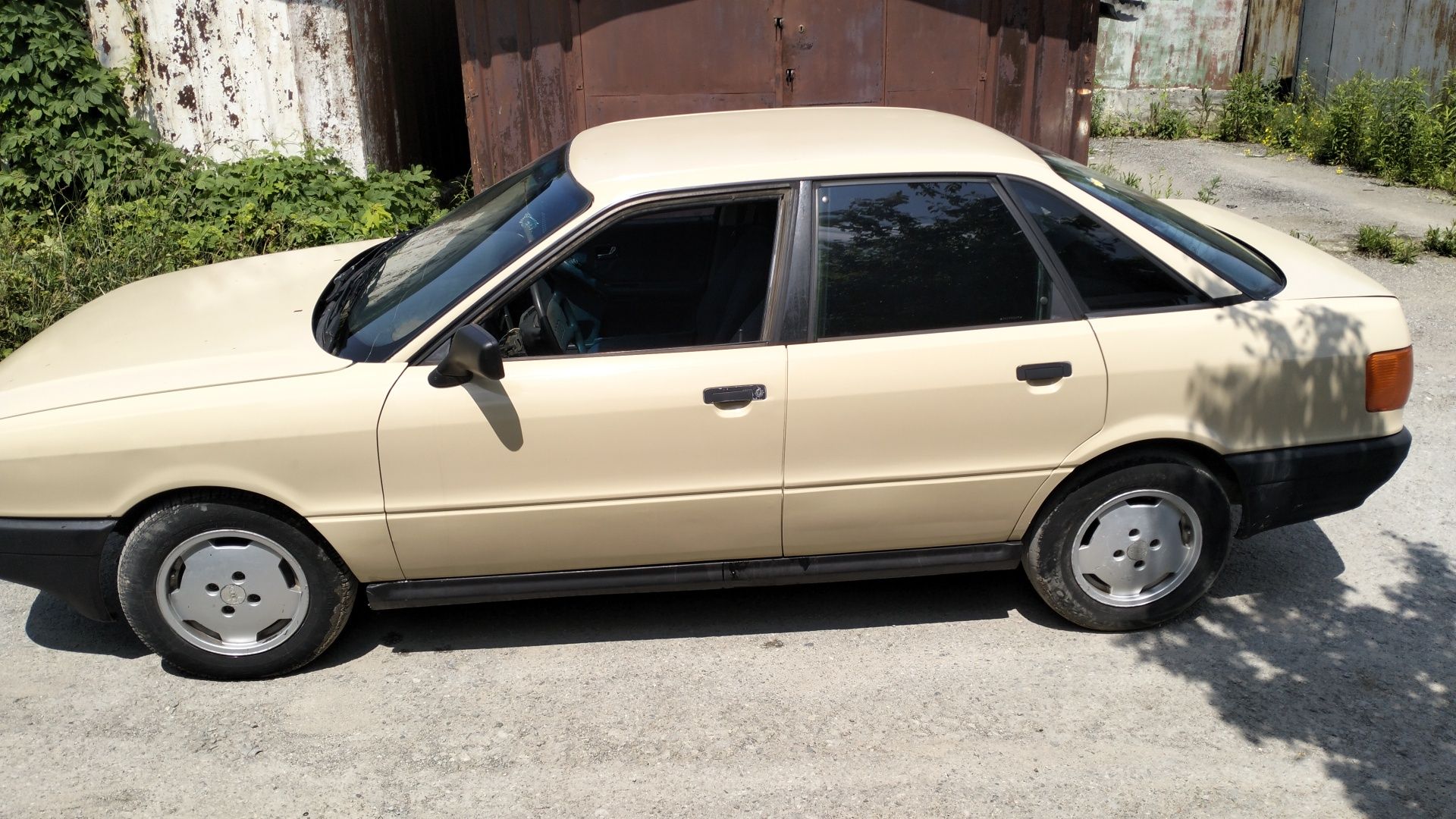 Audi 80 b3 1989р. 1.8 бензин
