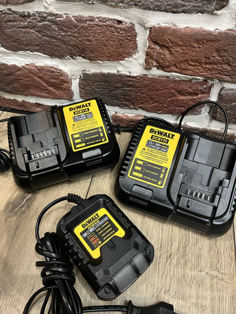 Аккумулятор dewalt  2Ah 4Ah 6Ah  (2024) зарядное устройство