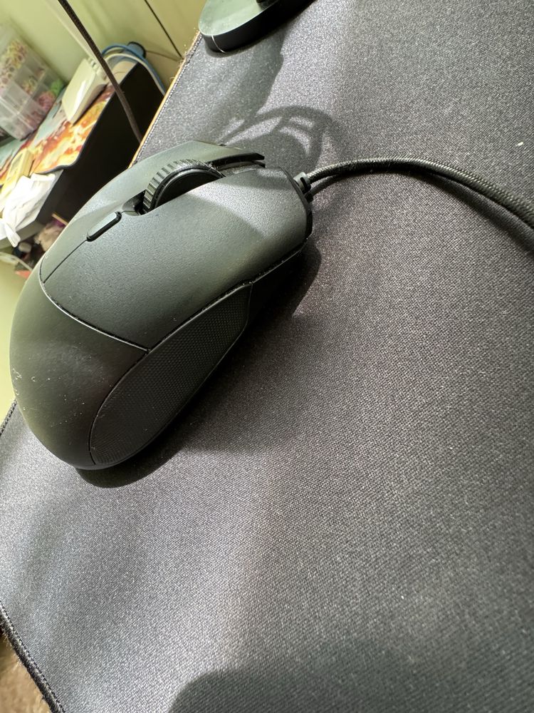 Мышка RAZER basilisk essential если быстро купите коврик в подарок