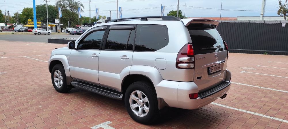 Toyota Prado официальный