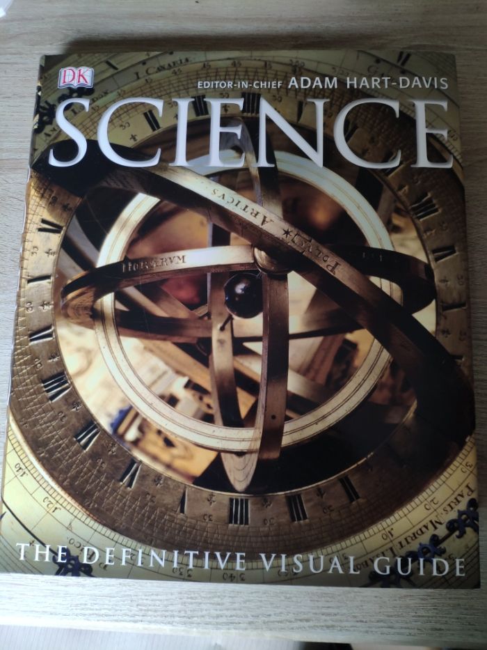 Science : The Definitive Visual Guide - Adam Hart-Davis