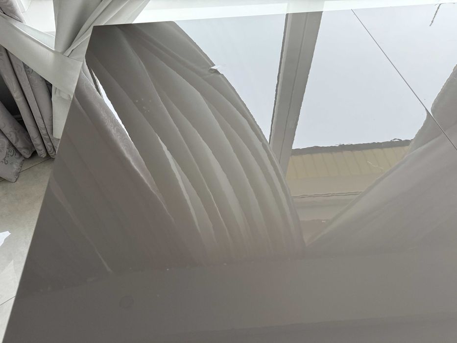 Sprzedam stół rozkładany biały lakierowany