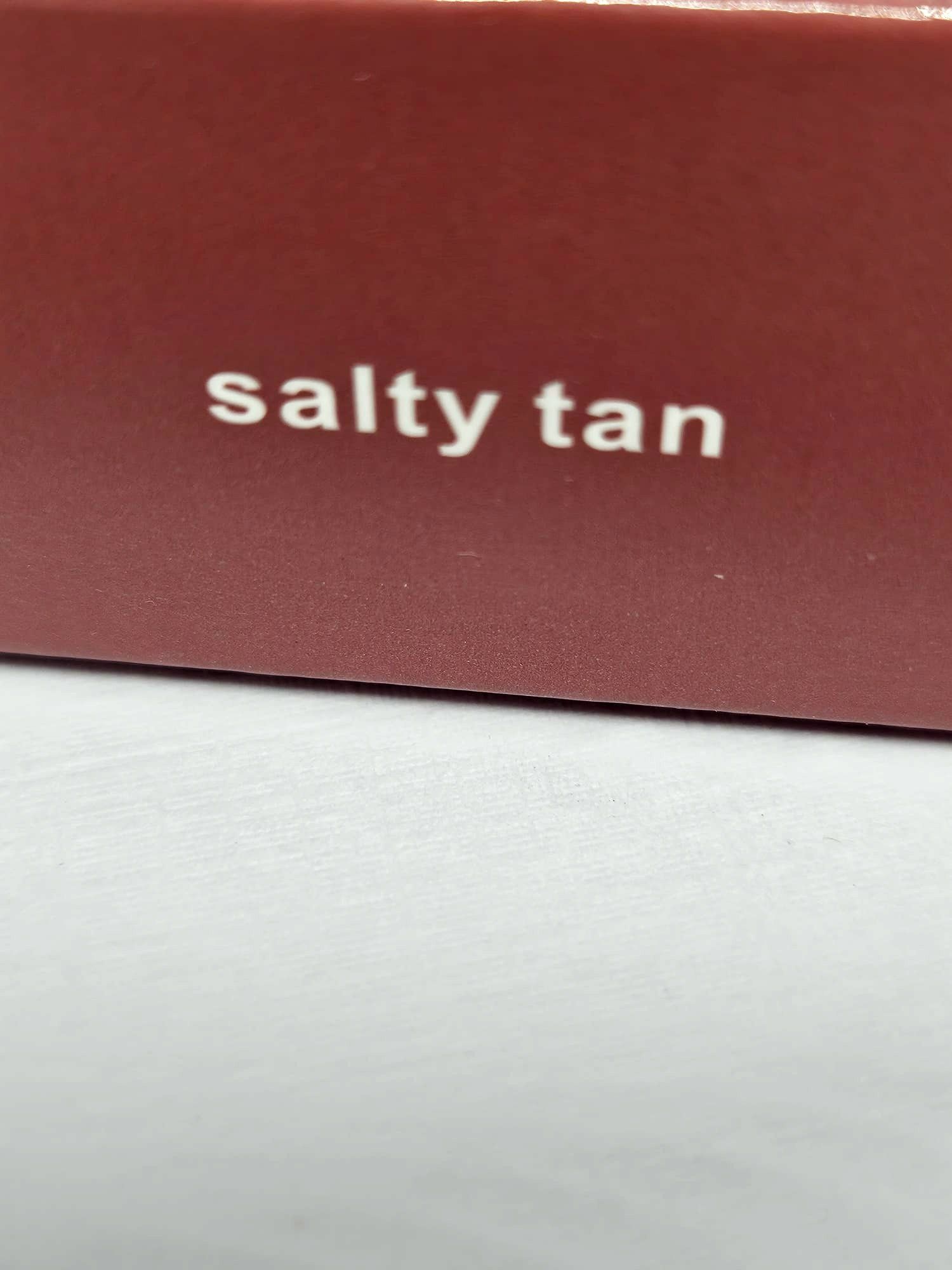 Nowe Etui Rhode Salty Tan iPhone 13,14,15 +Błyszczyk Rhode Salty Tan