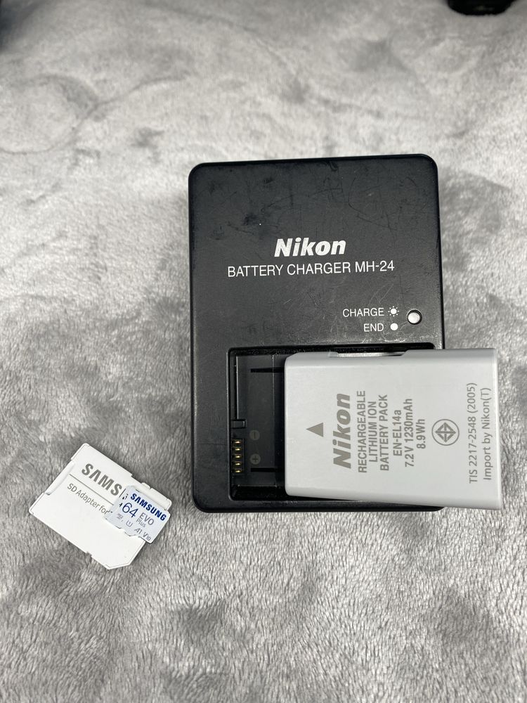 Aparat Nikon d3500 + 2 obiektywy Zestaw