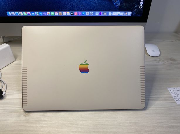 Apple MacBook Pro 15’ 2016 Custom Intel i7-6920HQ 16GB Radeon 460 4GB