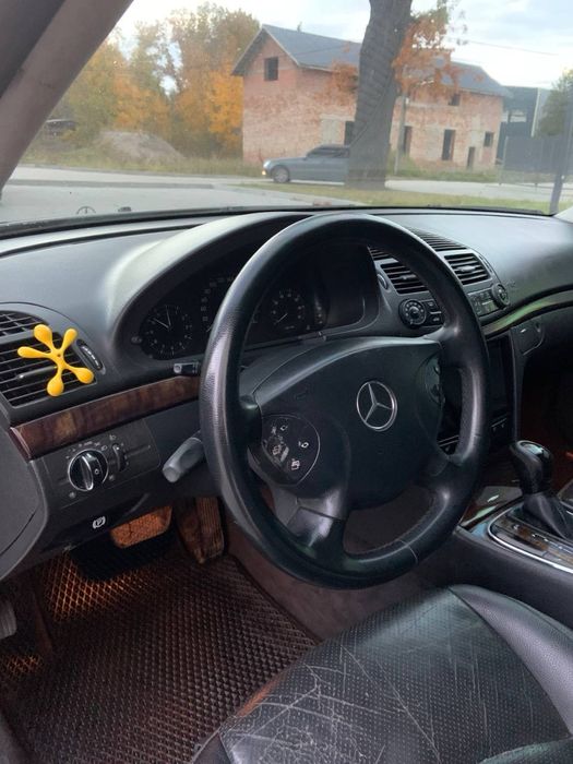 Продам Mercedes w211