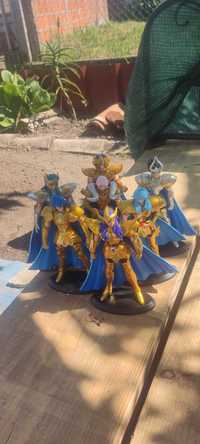 Figuras e estatuetas Saint Seiya em PVC (Cavaleiros de Ouro)