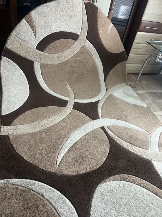 Килим 2*4 після хімчистки Туреччина чудовий стан