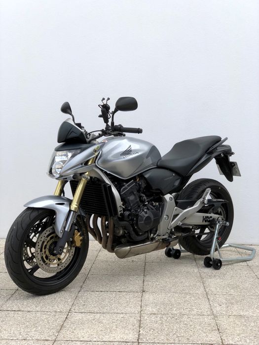 Honda hornet CB600F