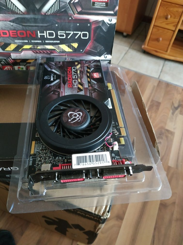 Karta graficzna XFX  Radeon HD5770