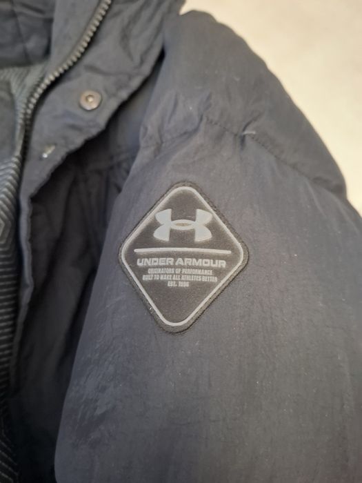 Пуховик  чоловічий Under Armour (S/ M)
Under Armour 1369372-001