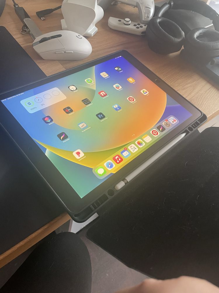 iPad Pro 12.9” 2ª Geração | Como Novo + Apple Pencil (extras €150)