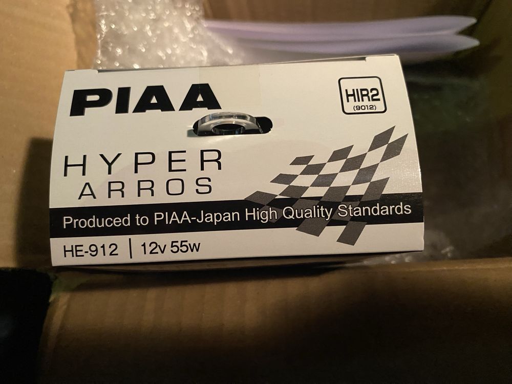 Par de Lâmpadas Auto PIAA Hyper Arros HIR2 (9012)