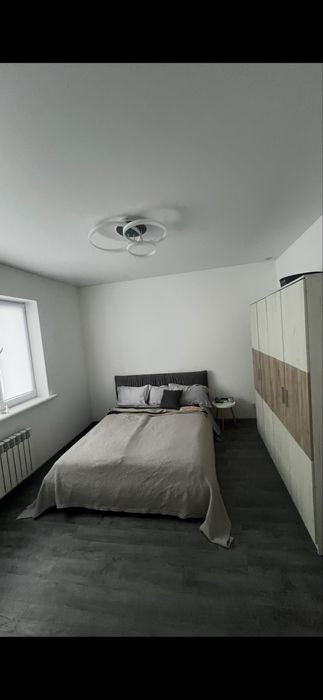 Продам ліжко, майже нове