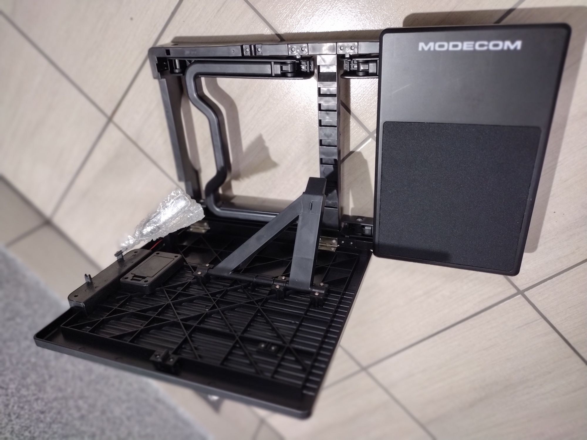 Podstawka pod laptopa z lampką MODECOM