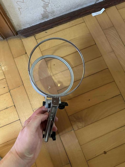 Lupa z uchwytem i regulacją kąta – duża soczewka powiększająca