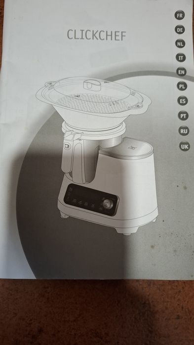 Robô de cozinha.