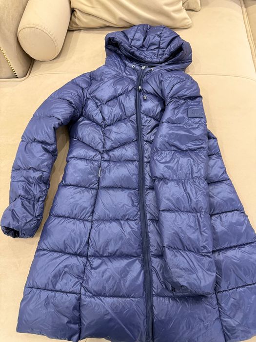 Жіночий пуховик з натуральним наповнювачем