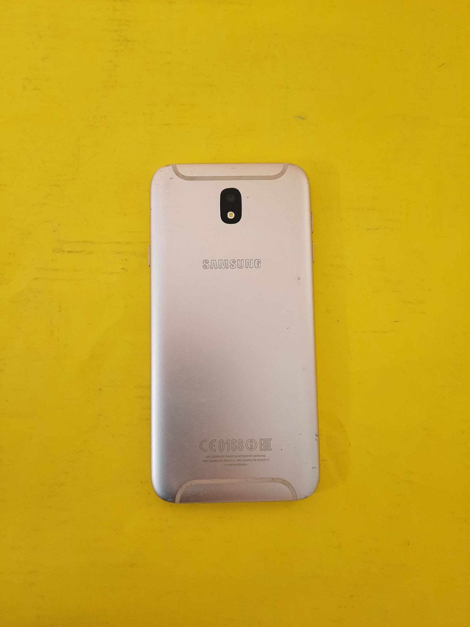 SAMSUNG J730 память 3/16 В робочому стані